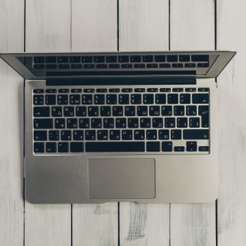 cleanmymac 3 utility software program mac laptop on floor